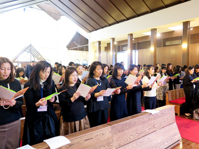 家族で祝うクリスマス礼拝 を捧げました 最新のお知らせ 香蘭女学校 中等科 高等科 St Hilda S School 家族で祝うクリスマス礼拝 を捧げました 最新のお知らせ 香蘭女学校 中等科 高等科 St Hilda S School
