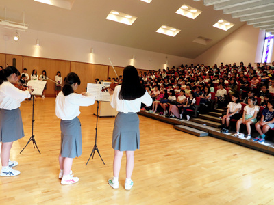 学校説明会で生徒がお手伝いをして児童プログラム実施 最新のお知らせ 香蘭女学校 中等科 高等科 St Hilda S School