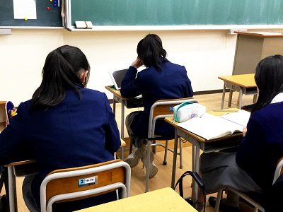 中等科1年生が香蘭生活一年目を間もなく終えます | 最新の